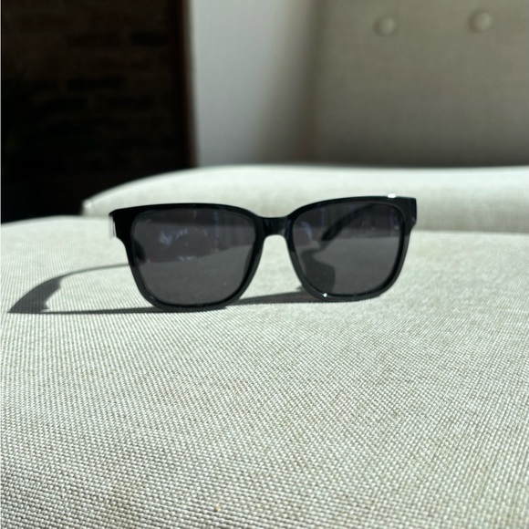Neven Black Sunglasses - Picture 2 of 2